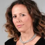 עורכת דין איילת נחמיאס-ורבין - מומחית לניהול וממשל תאגידי, מכהנת כדירקטורית מקצועית בחברות מובילות - מרצה בקורסים דירקטורים ונושאי משרה בכירה - להב פיתוח מנהלים